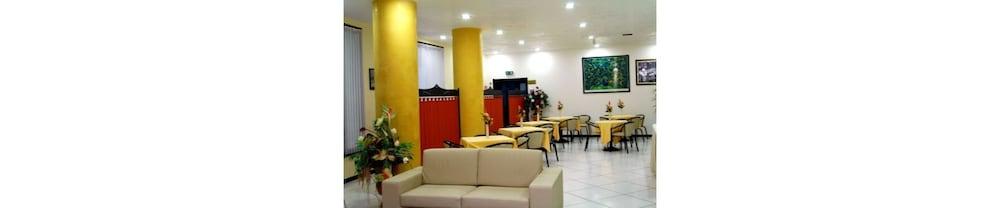 Hotel Lo Smeraldo 치스테르니노 외부 사진