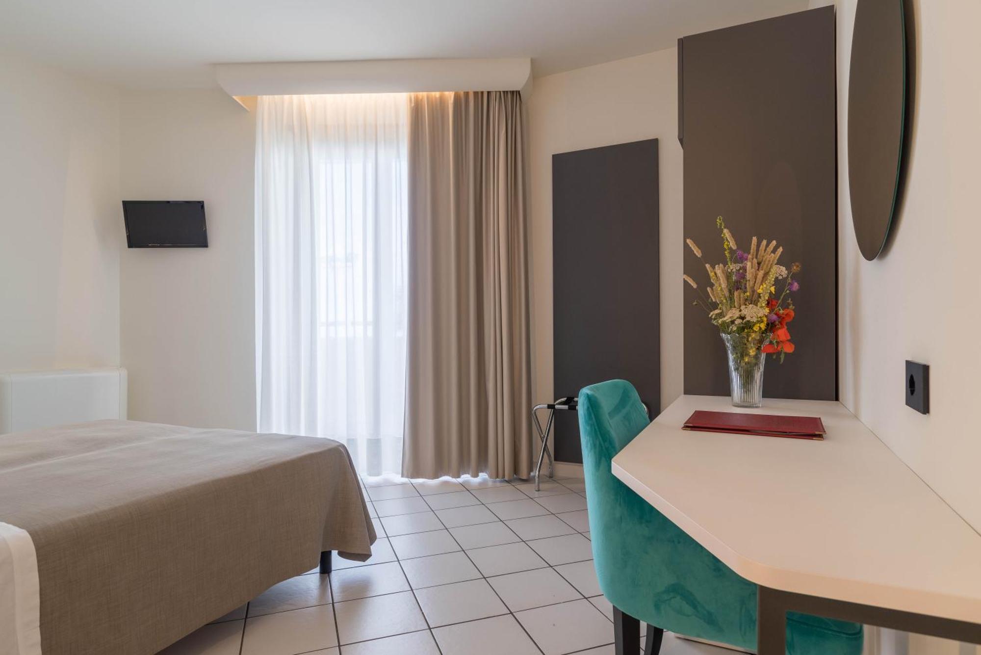 Hotel Lo Smeraldo 치스테르니노 외부 사진