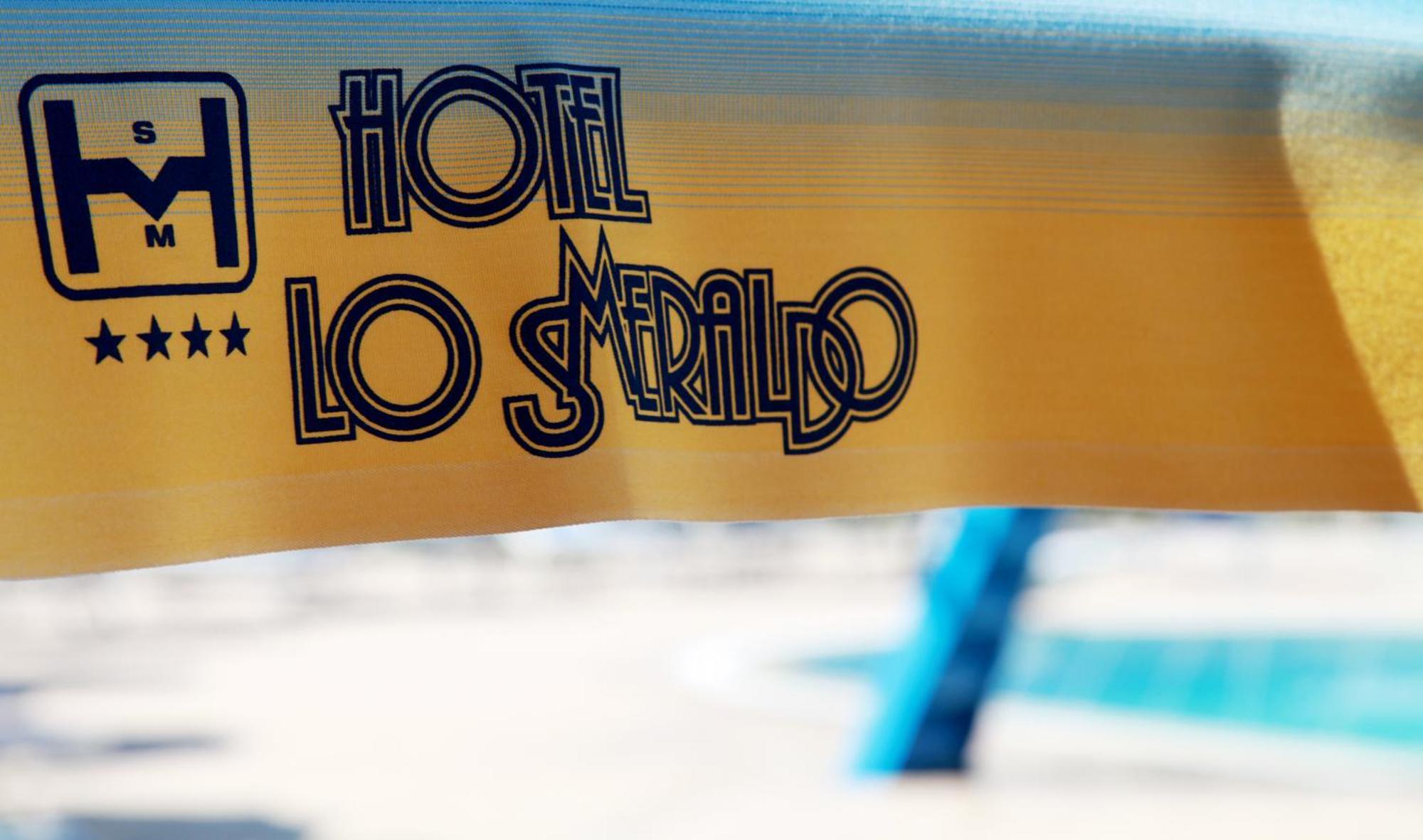 Hotel Lo Smeraldo 치스테르니노 외부 사진