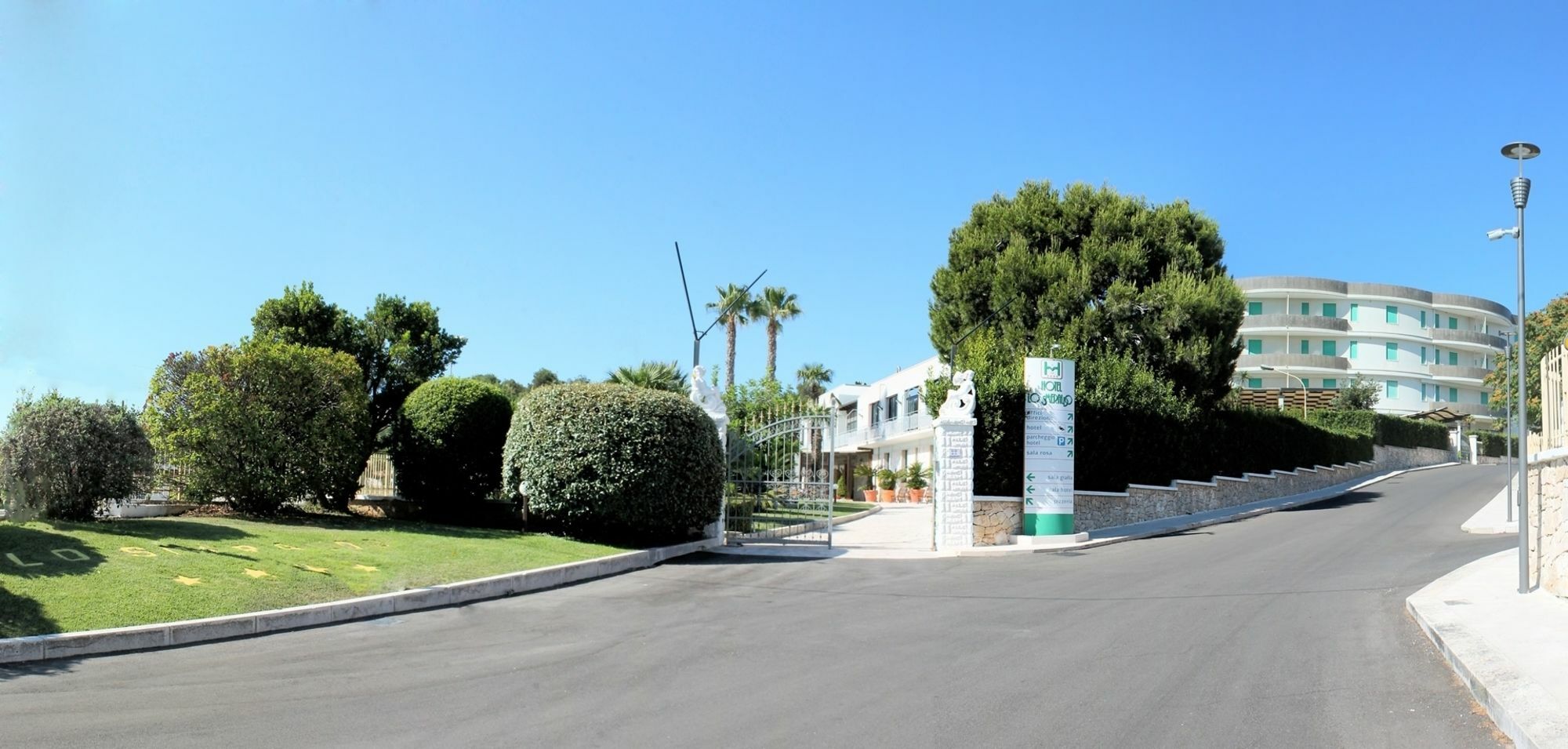Hotel Lo Smeraldo 치스테르니노 외부 사진